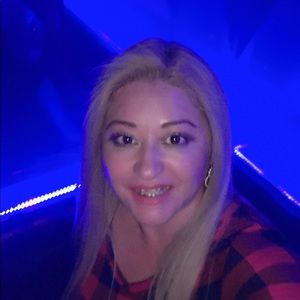 Meet your Posher, Norma